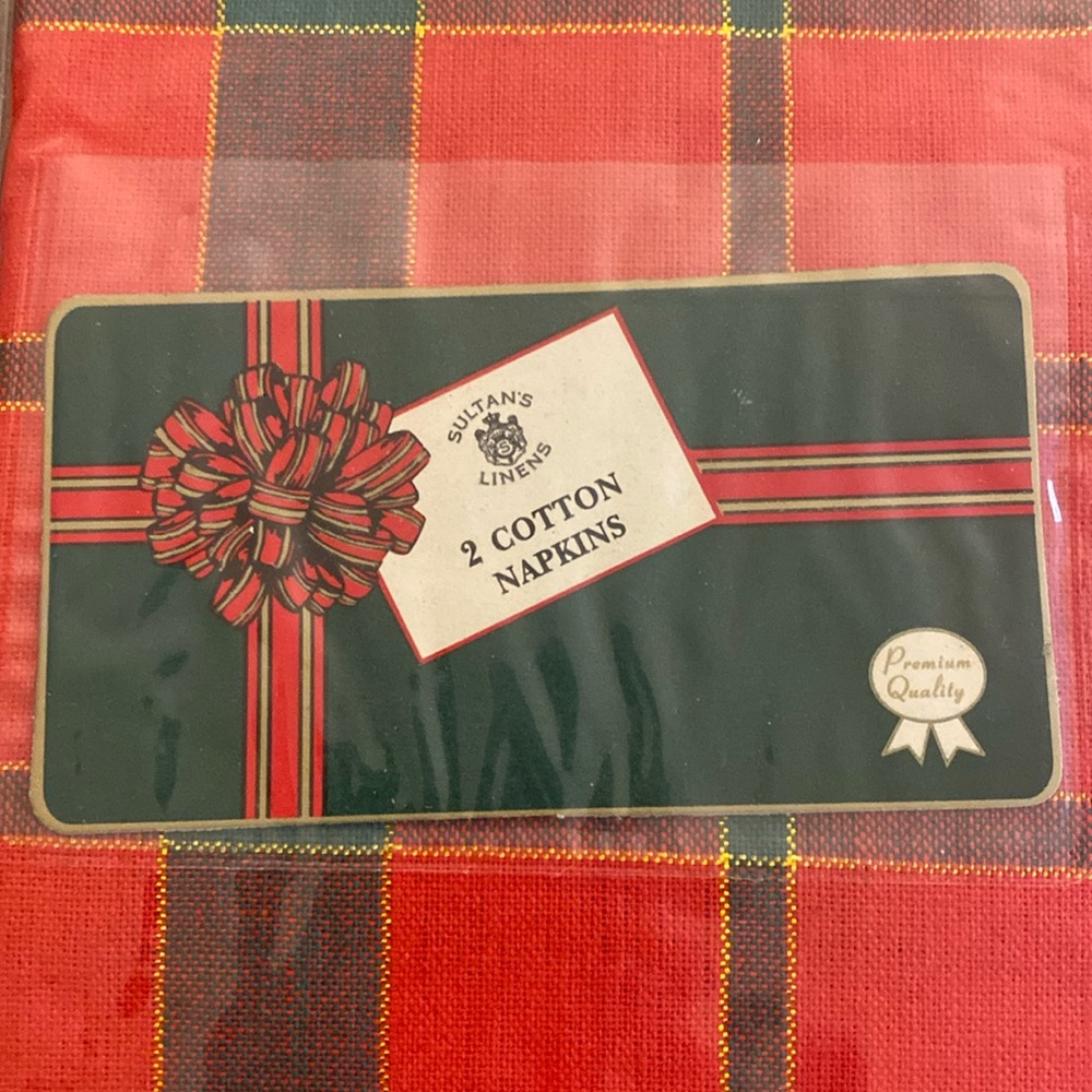 Holiday Vintage Napkins set of 4 from Sultan Linens